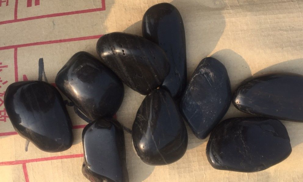 highly polished black pebble (2).JPG