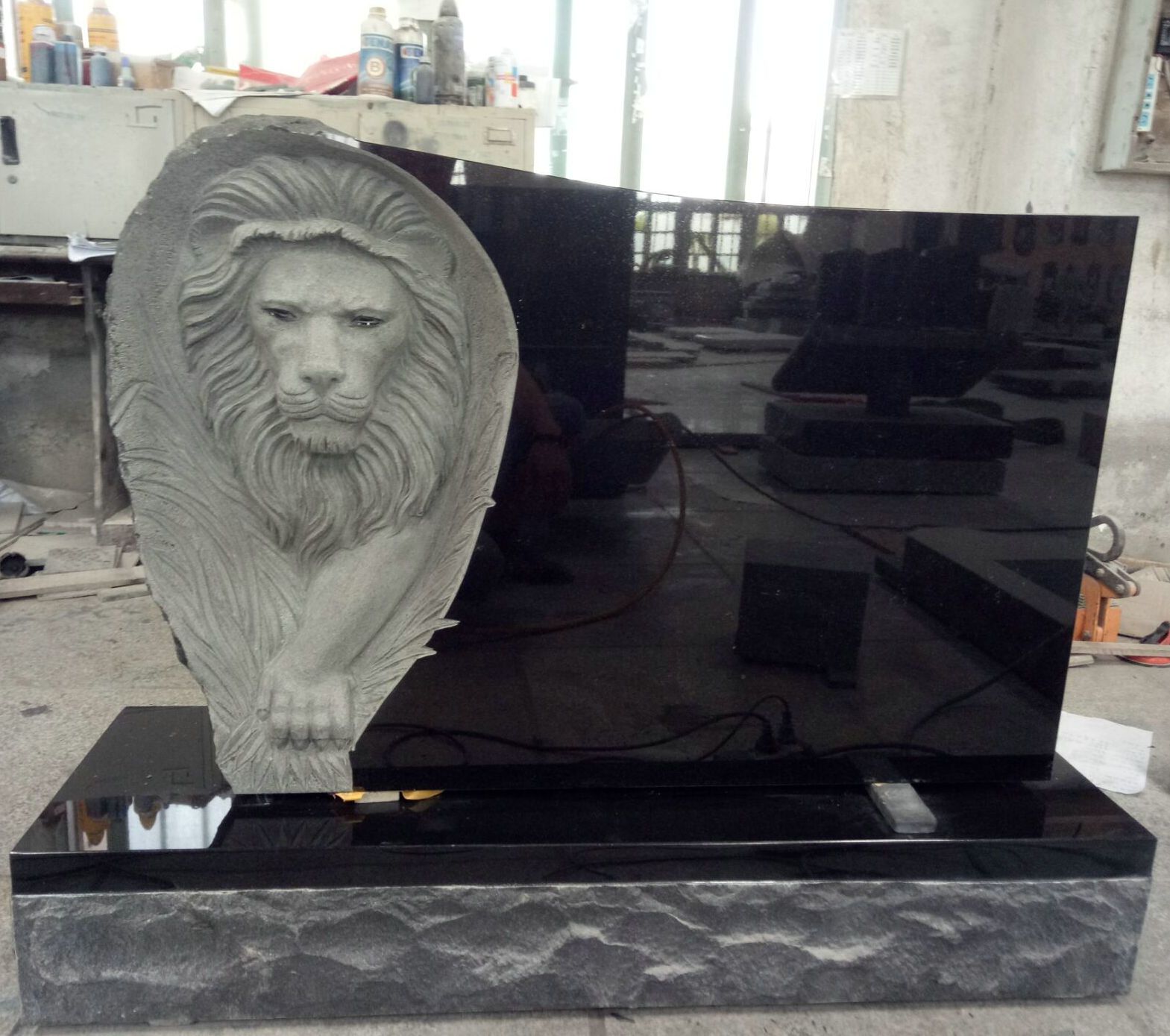 lion statue headstone1.jpg
