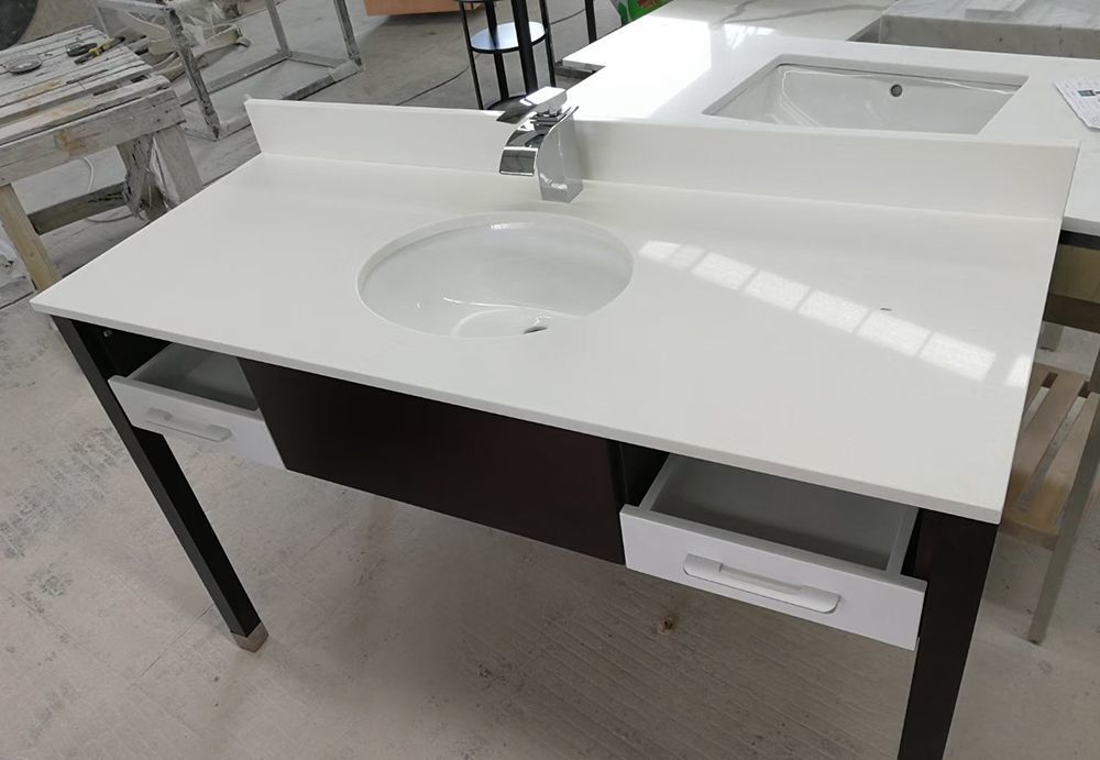 white quartz bathroom countertop (1).jpg