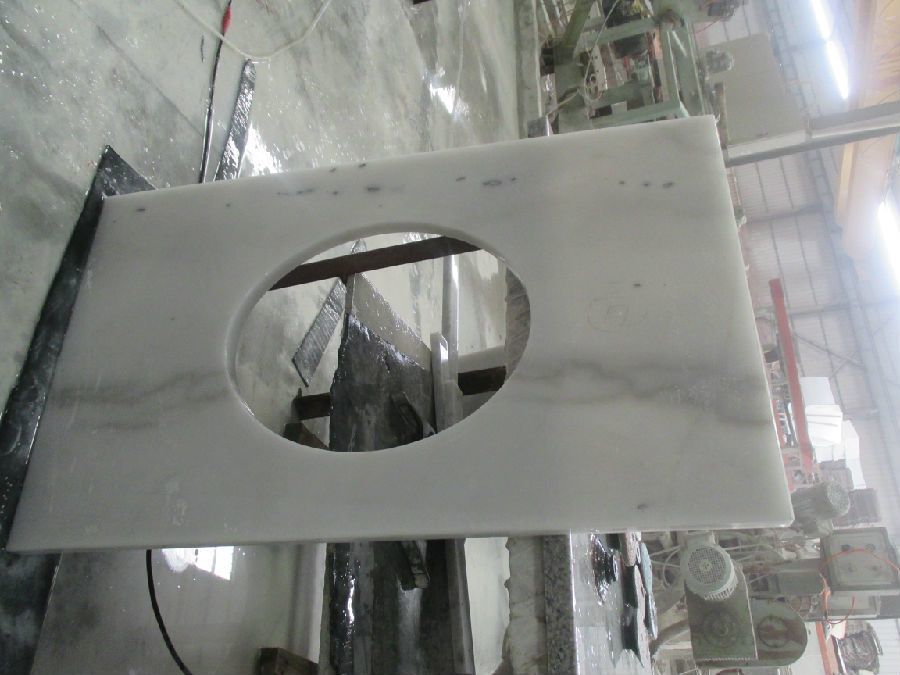 white marble countertops(1).jpg