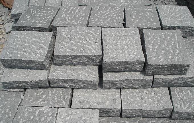 Black Basalt Palisade Stone G654(1).jpg