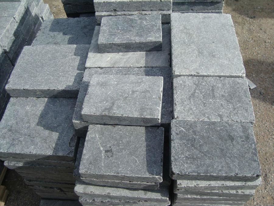 Tumbled Bluestone Cobblestone Pavers Tiles(3).jpg