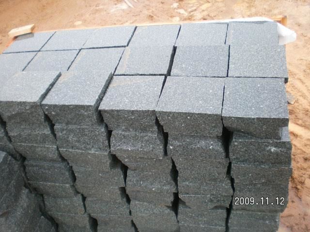 g612 black granite paving stone.jpg