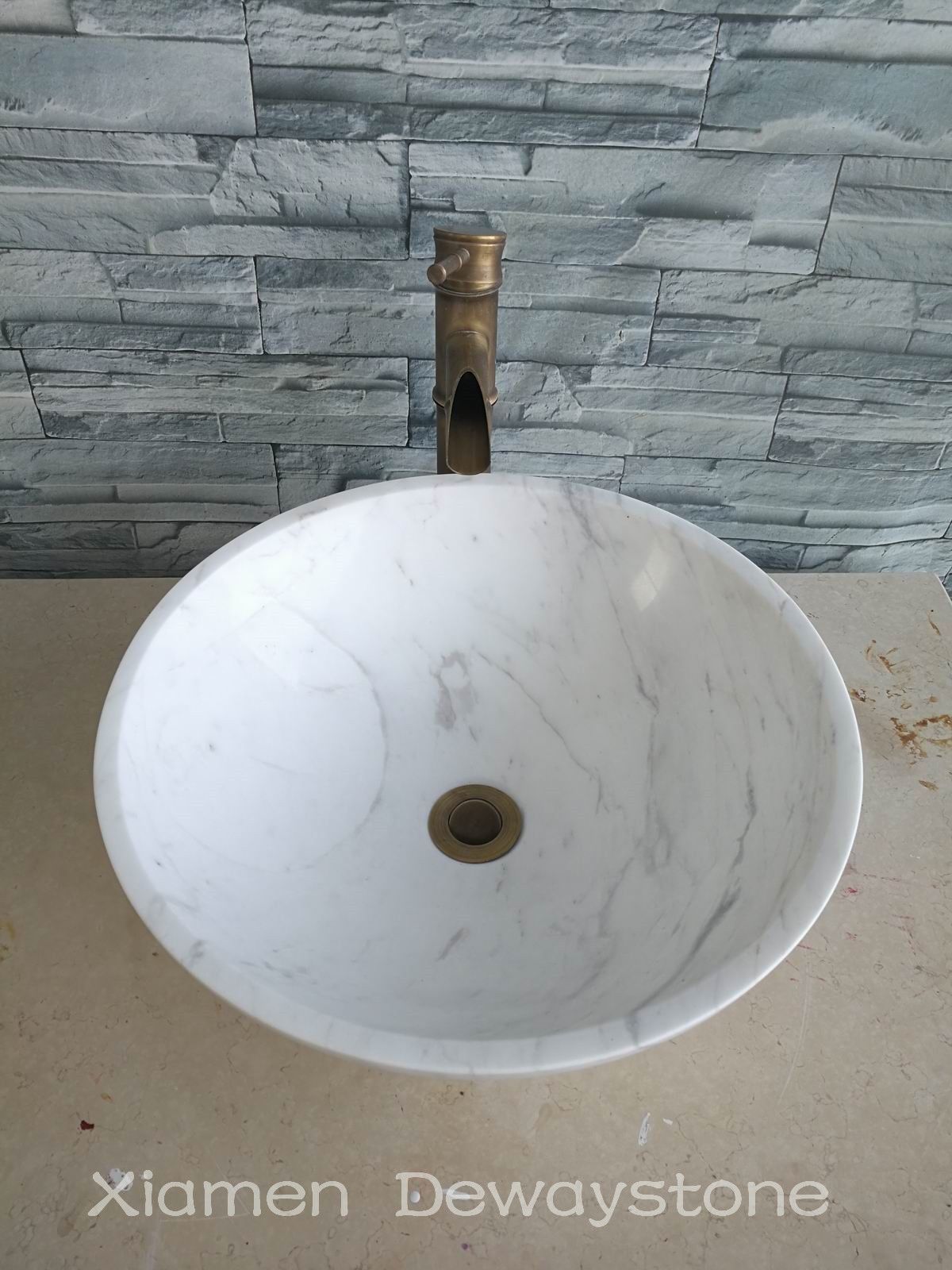 white round sink.jpg
