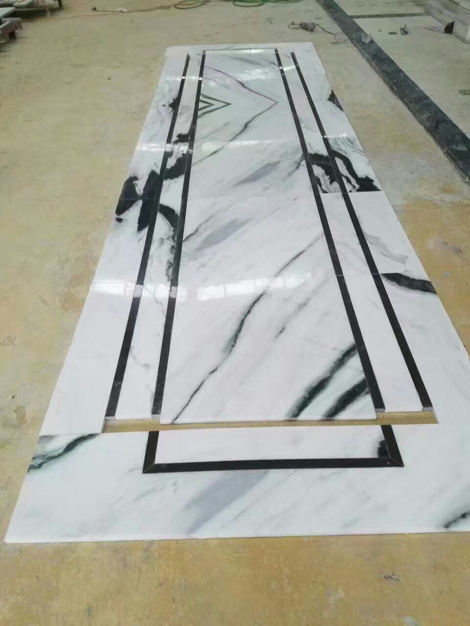 green white marble 02.jpg