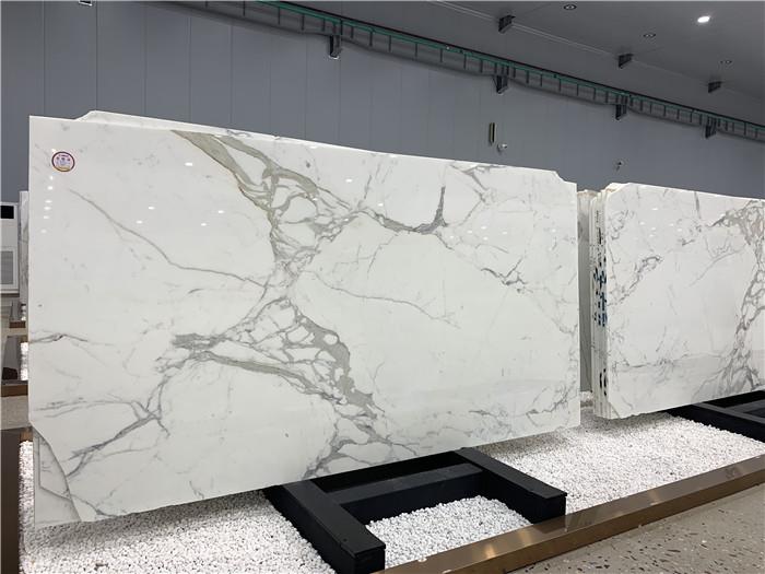 Calacatta white marble slab (67)
