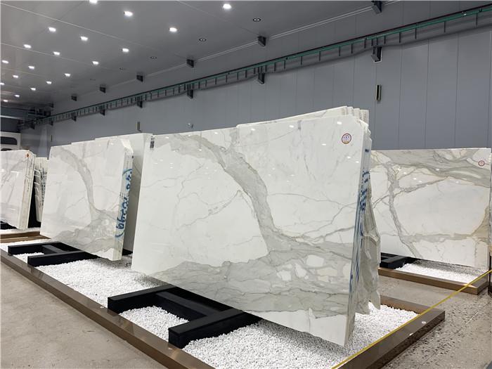 Calacatta white marble slab (19)