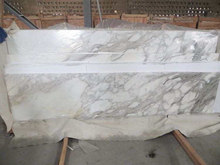 Precut Kitchen Calacatta White Marble Countertop