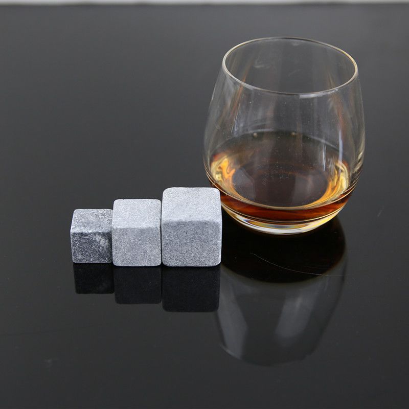 2.whisky chilling rocks.jpg