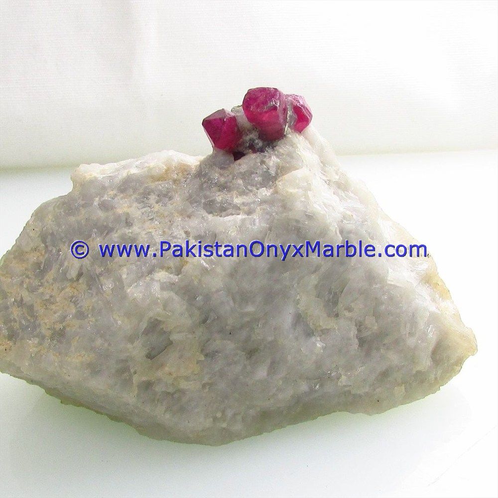 ruby specimens top quality terminated crystal mineral specimen pigeon blood motherrock matrix specimen from jegdalek afghaistan-05