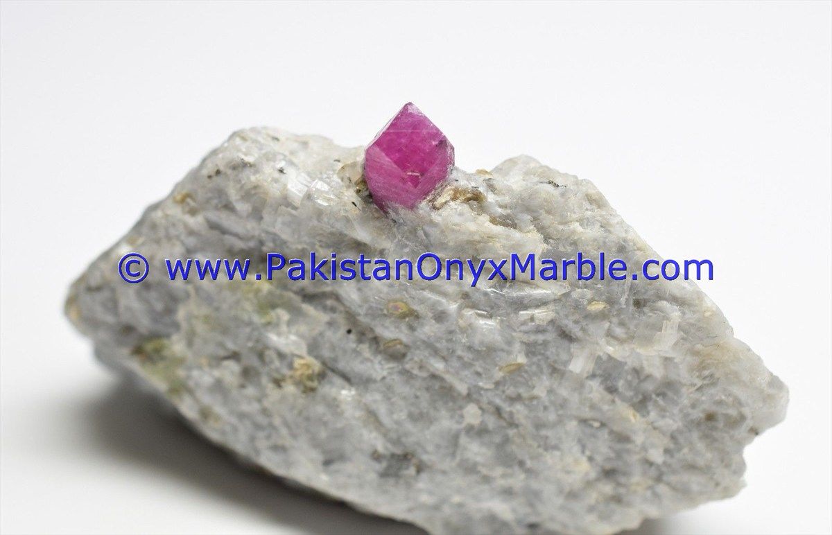 ruby specimens top quality terminated crystal mineral specimen pigeon blood motherrock matrix specimen from jegdalek afghaistan-16