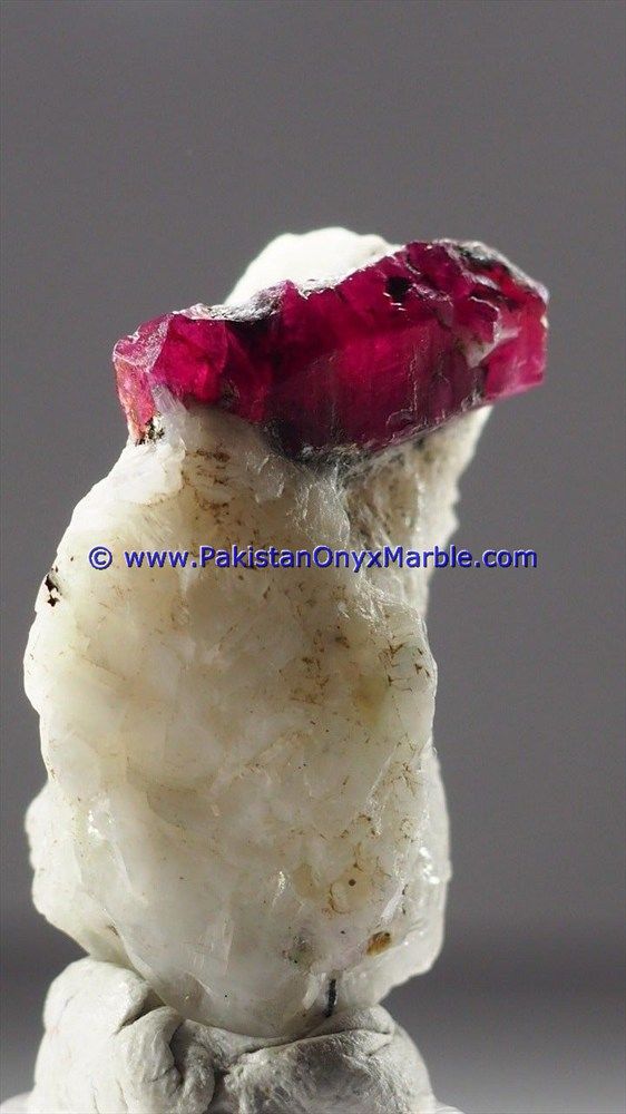 ruby specimens top quality terminated crystal mineral specimen pigeon blood motherrock matrix specimen from jegdalek afghaistan-18