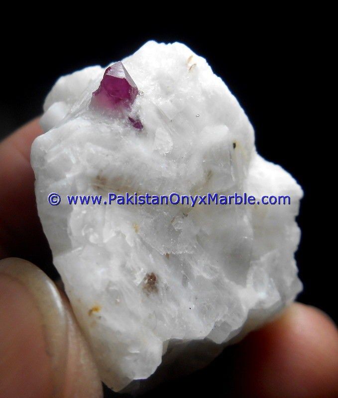 ruby specimens top quality terminated crystal mineral specimen pigeon blood motherrock matrix specimen from hunza kashmir mine pakistan-04