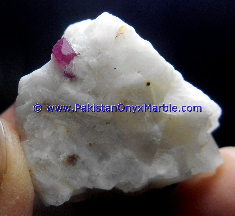 ruby specimens top quality terminated crystal mineral specimen pigeon blood motherrock matrix specimen from hunza kashmir mine pakistan-06