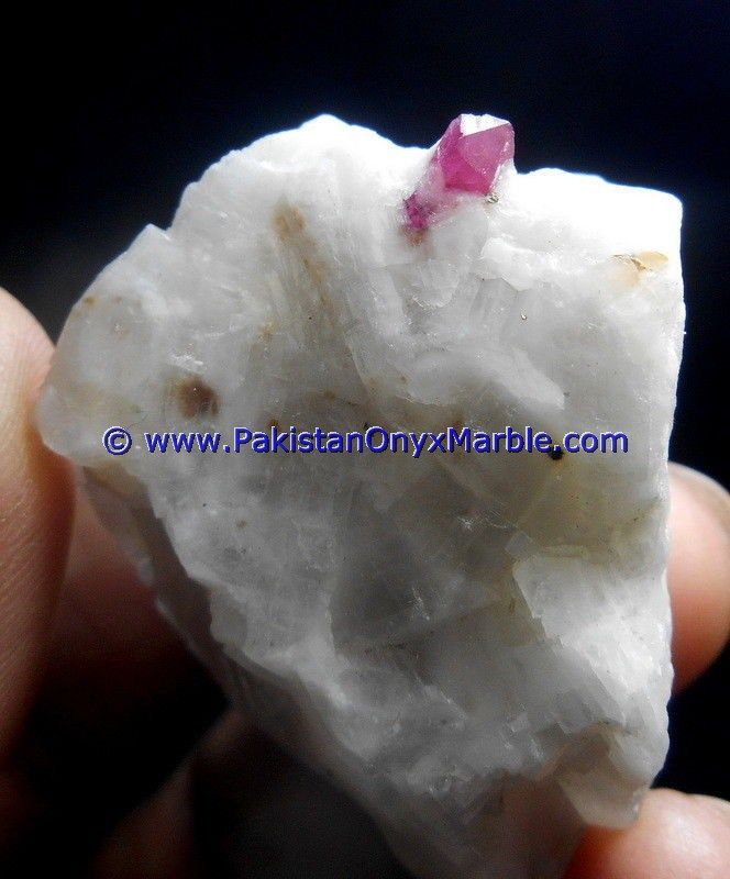ruby specimens top quality terminated crystal mineral specimen pigeon blood motherrock matrix specimen from hunza kashmir mine pakistan-09