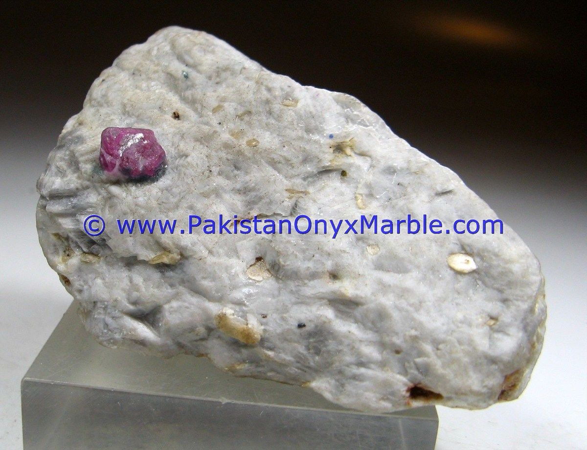 ruby specimens top quality terminated crystal mineral specimen pigeon blood motherrock matrix specimen from hunza kashmir mine pakistan-10