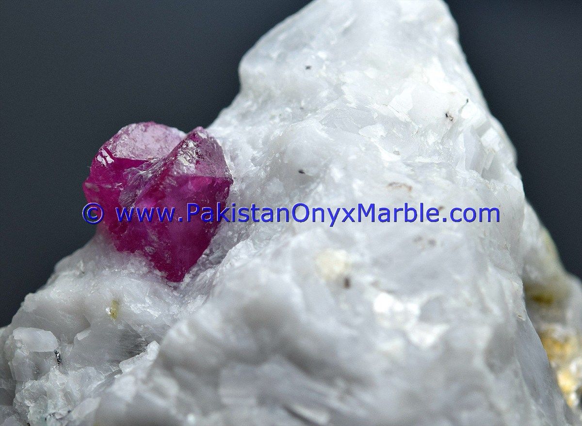 ruby specimens top quality terminated crystal mineral specimen pigeon blood motherrock matrix specimen from hunza kashmir mine pakistan-13