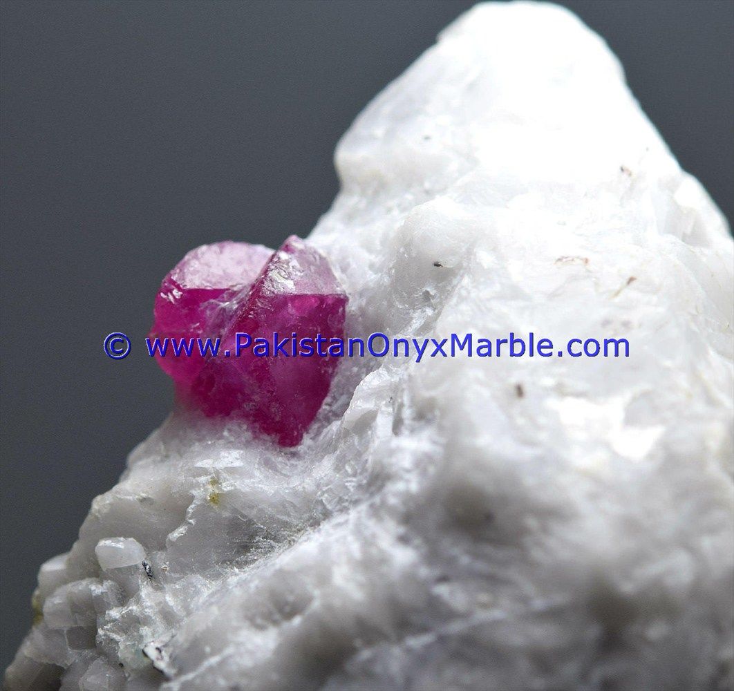 ruby specimens top quality terminated crystal mineral specimen pigeon blood motherrock matrix specimen from hunza kashmir mine pakistan-16