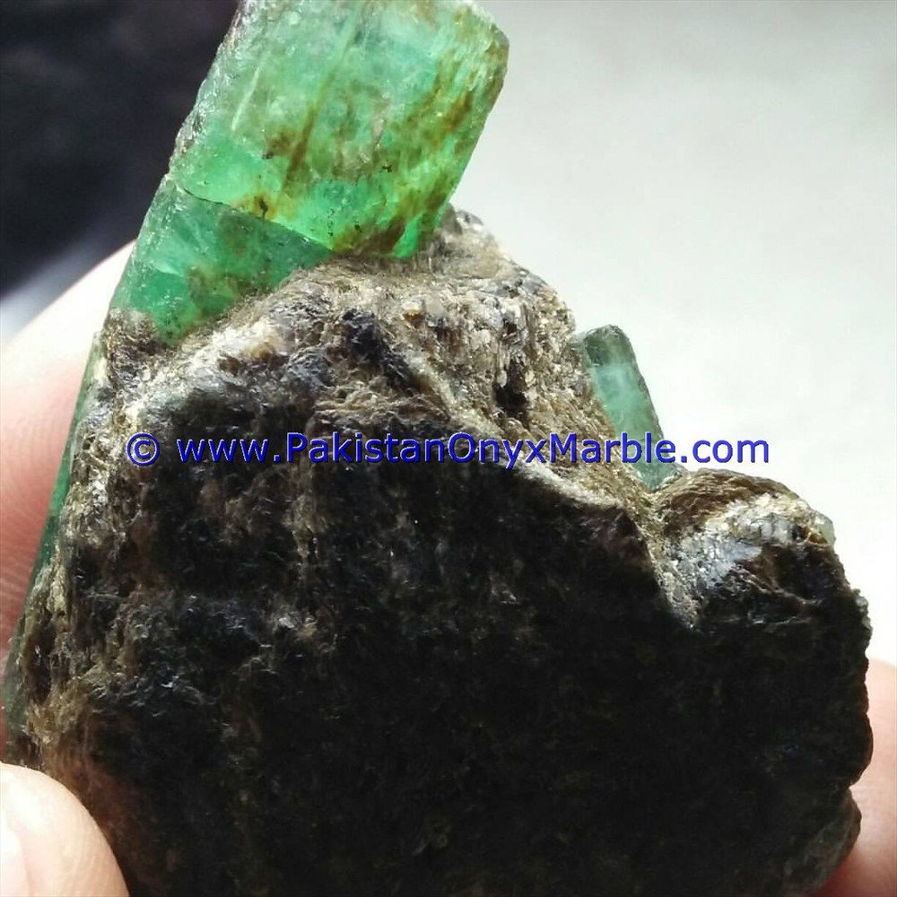 emerald specimens top quality terminated crystals motherrock matrix specimen from swat mine pakistan-07