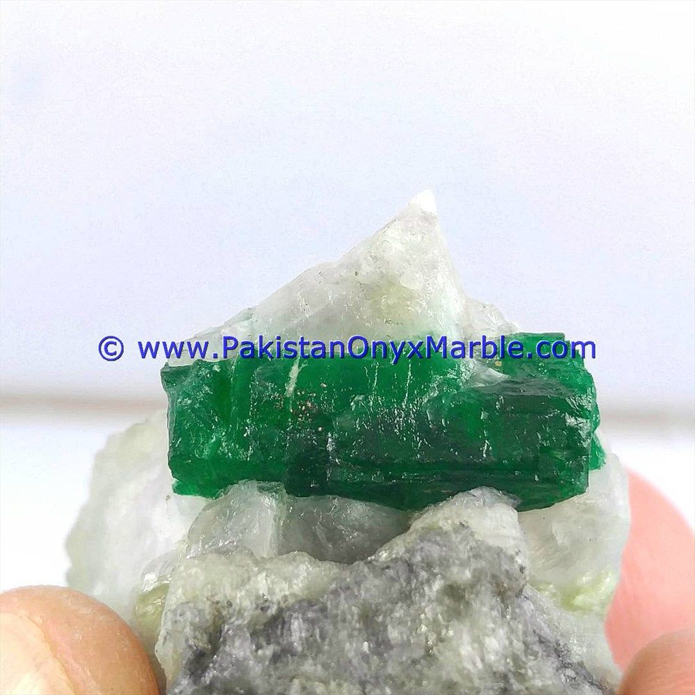 emerald specimens top quality terminated crystals motherrock matrix specimen from swat mine pakistan-21