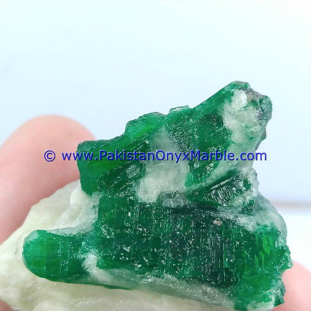 emerald specimens top quality terminated crystals motherrock matrix specimen from swat mine pakistan-22