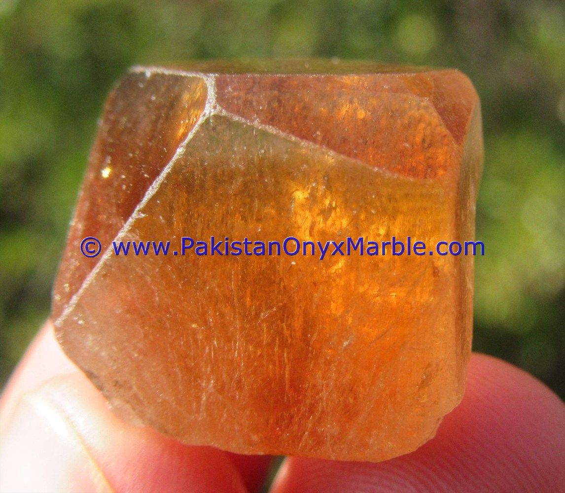topaz crystal imperial golden sherry from dassu mine shigar valley skardu district baltistan northern areas pakistan-02