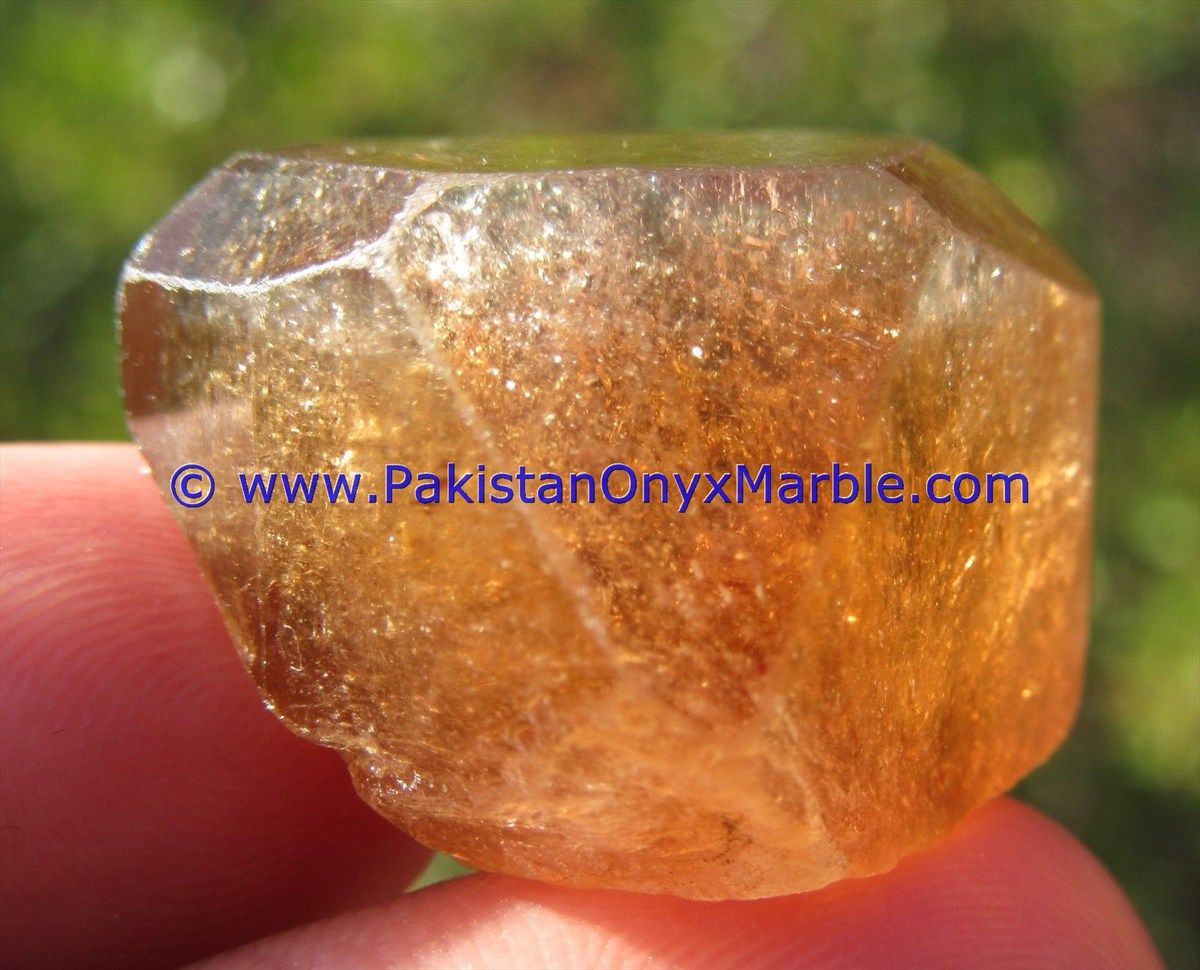 topaz crystal imperial golden sherry from dassu mine shigar valley skardu district baltistan northern areas pakistan-04