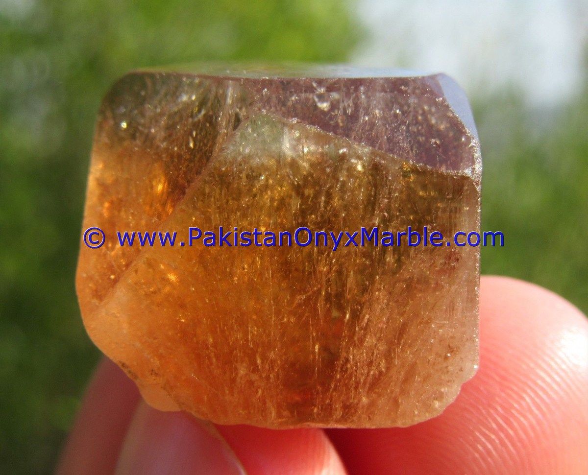 topaz crystal imperial golden sherry from dassu mine shigar valley skardu district baltistan northern areas pakistan-05