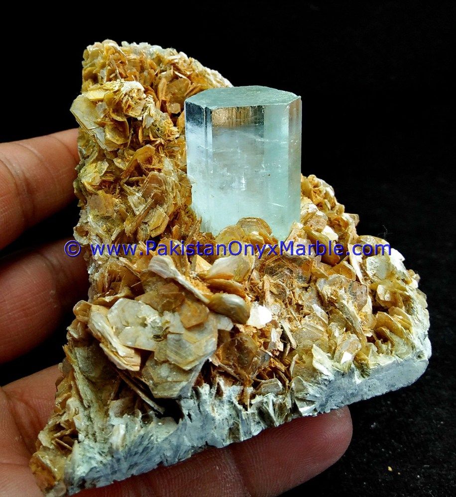 aqumarine specimens crystals amazing lustrous with muscovite shigar valley skardu district gilgit baltistan northern areas pakistan-04