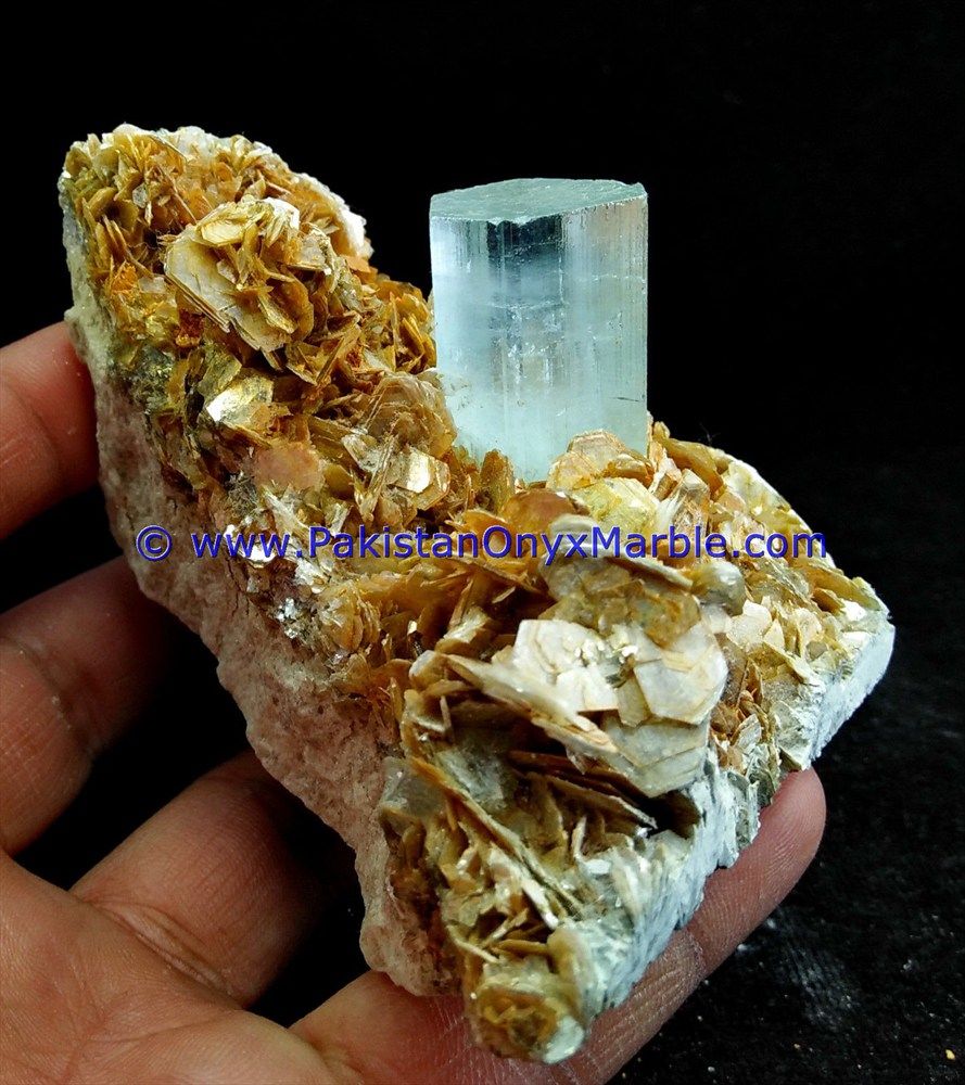 aqumarine specimens crystals amazing lustrous with muscovite shigar valley skardu district gilgit baltistan northern areas pakistan-05