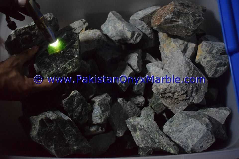 hydrogrossular garnet rough idocrase best quality aaa grade rough semipreious pakistan afghanistan mines-23