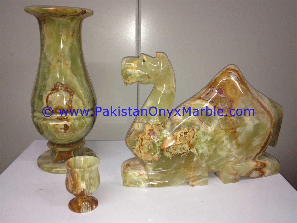 Onyx Carved camels Statue-01