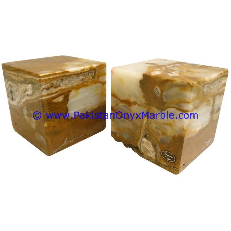 Onyx Bookends cube square-04