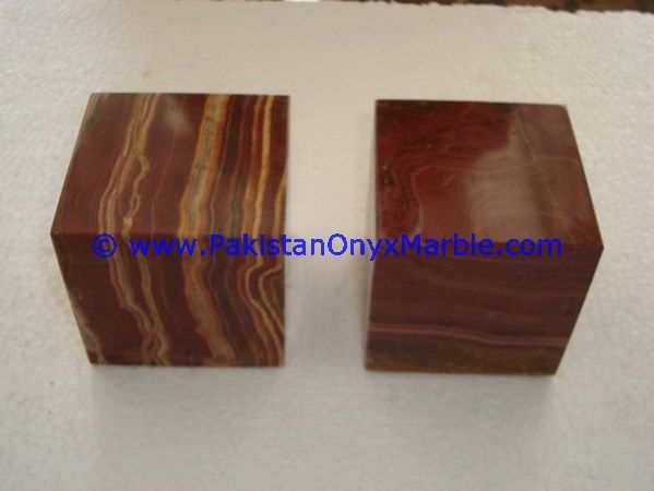 Onyx Bookends cube square-14