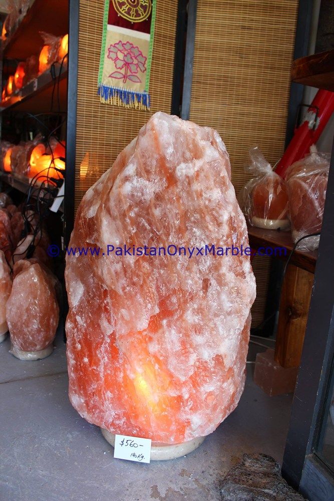 himalayan natural salt lamps 25-50 kg-02