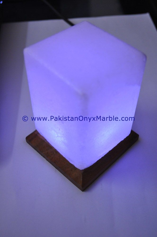 Himalayan USB cube square Salt Lmaps-03
