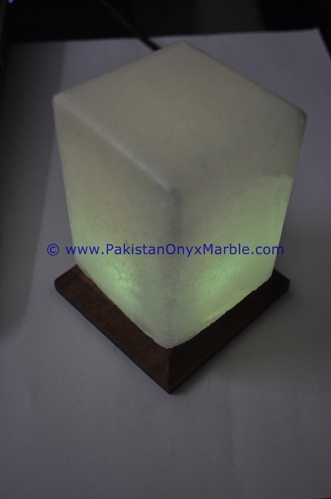 Himalayan USB cube square Salt Lmaps-06
