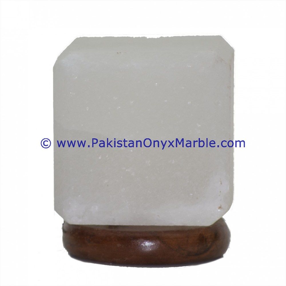 Himalayan USB cube square Salt Lmaps-07