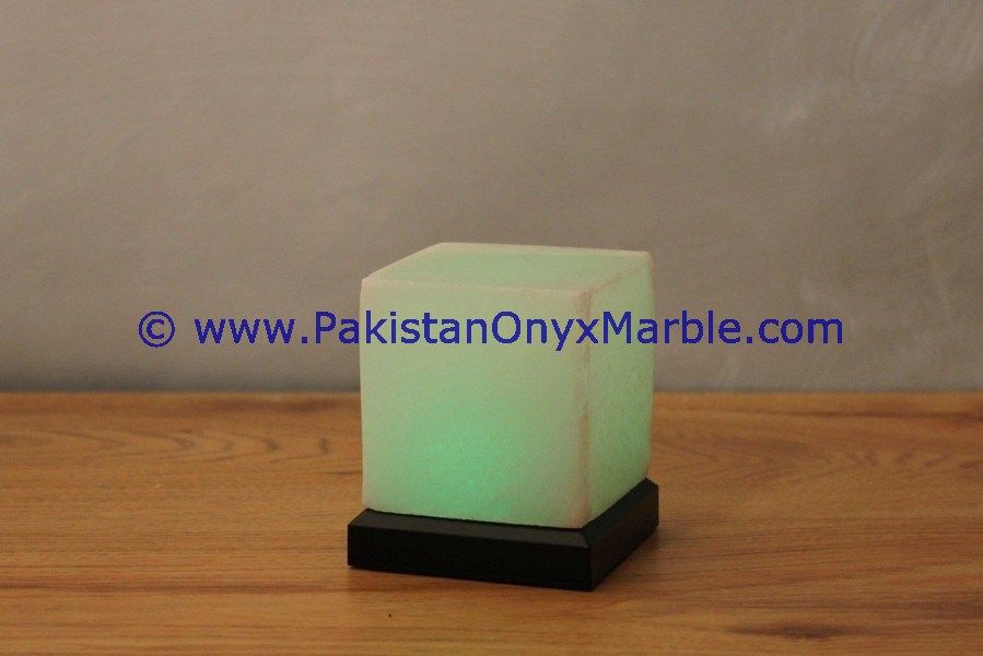 Himalayan USB cube square Salt Lmaps-21