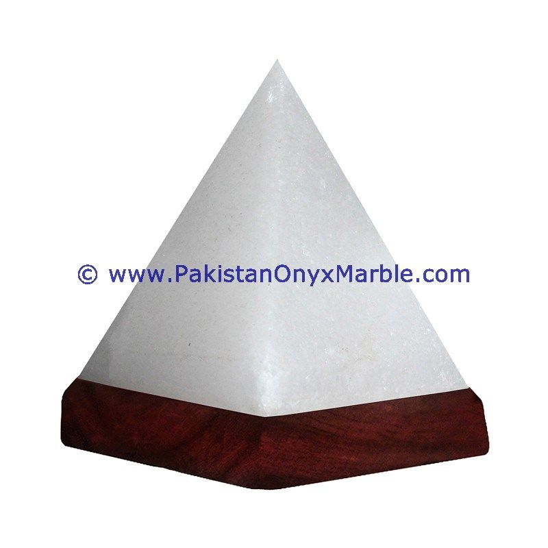 Himalayan USB Pyramid Salt Lmaps-01