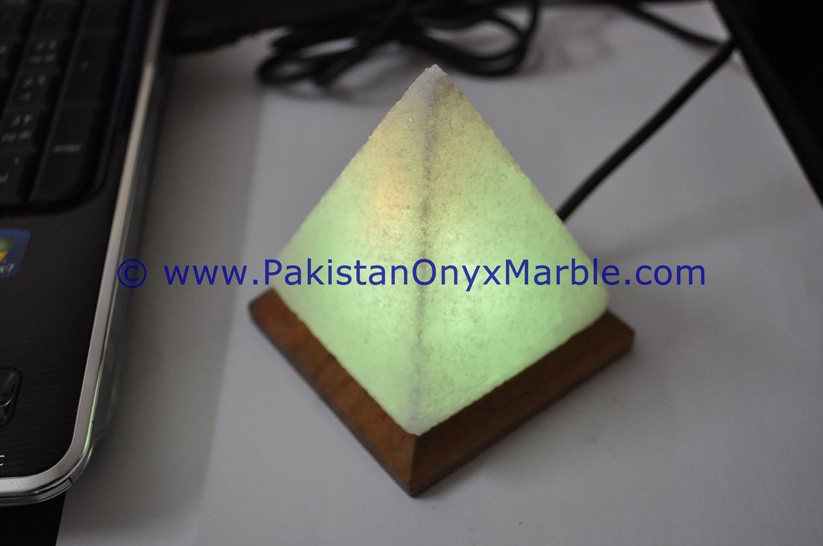 Himalayan USB Pyramid Salt Lmaps-05