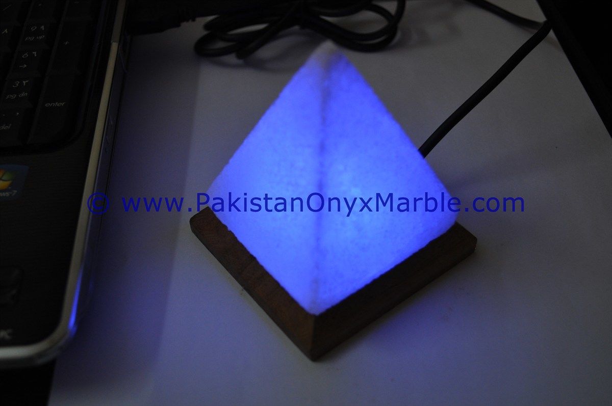 Himalayan USB Pyramid Salt Lmaps-07