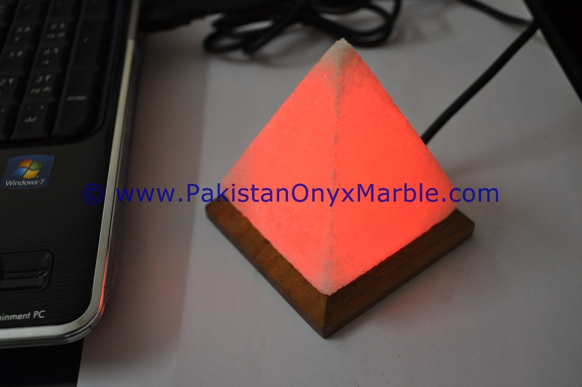 Himalayan USB Pyramid Salt Lmaps-09