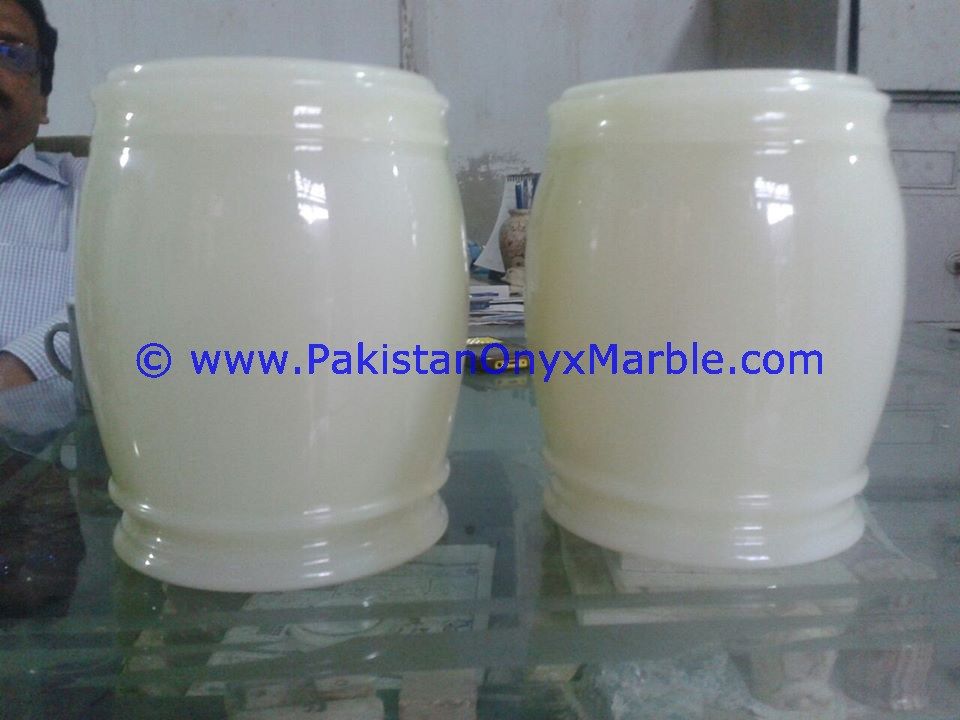 Onyx handcarved Ashes cremation white Onyx Urns-01