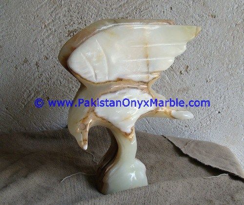 Onyx Carved Eagle Statue-08