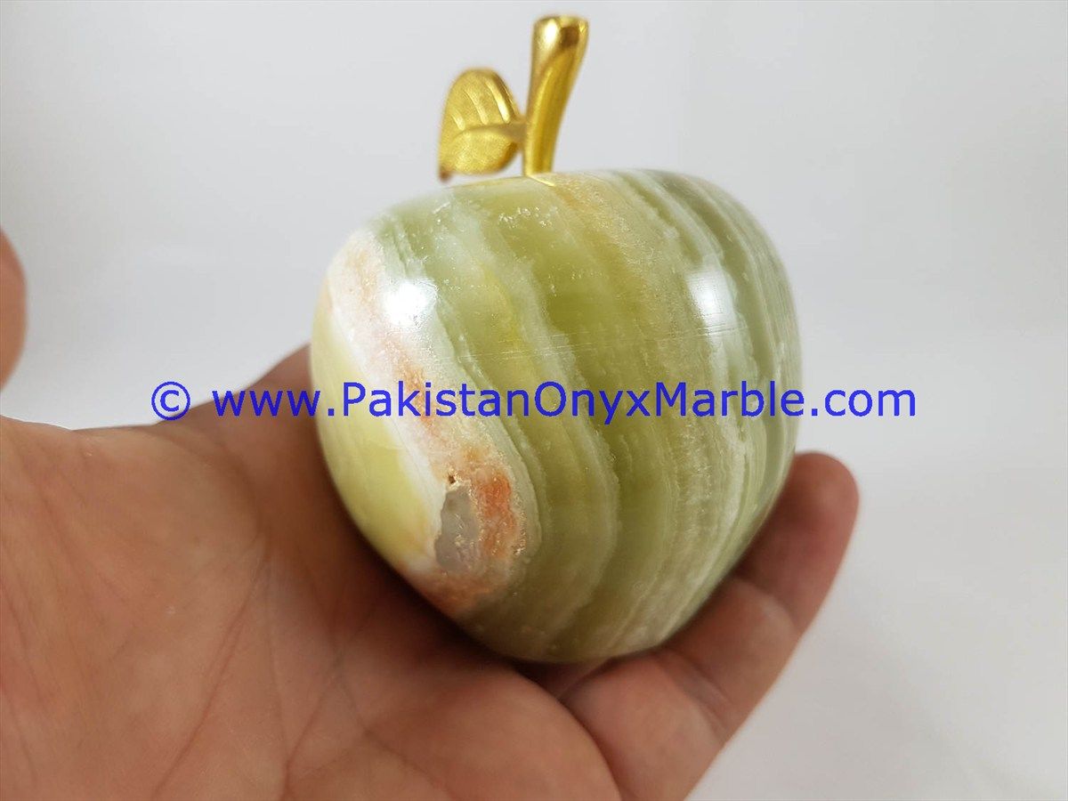 Green Onyx Apples with Brass Stem Leaf handcarved-04