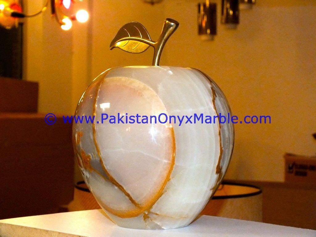 White Onyx Apples with Brass Stem Leaf handcarved-04