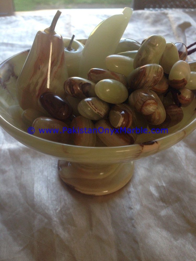 Onyx Pedestal fruits Bowls With Fruits Apple , Grapes, Pear , Banana-02