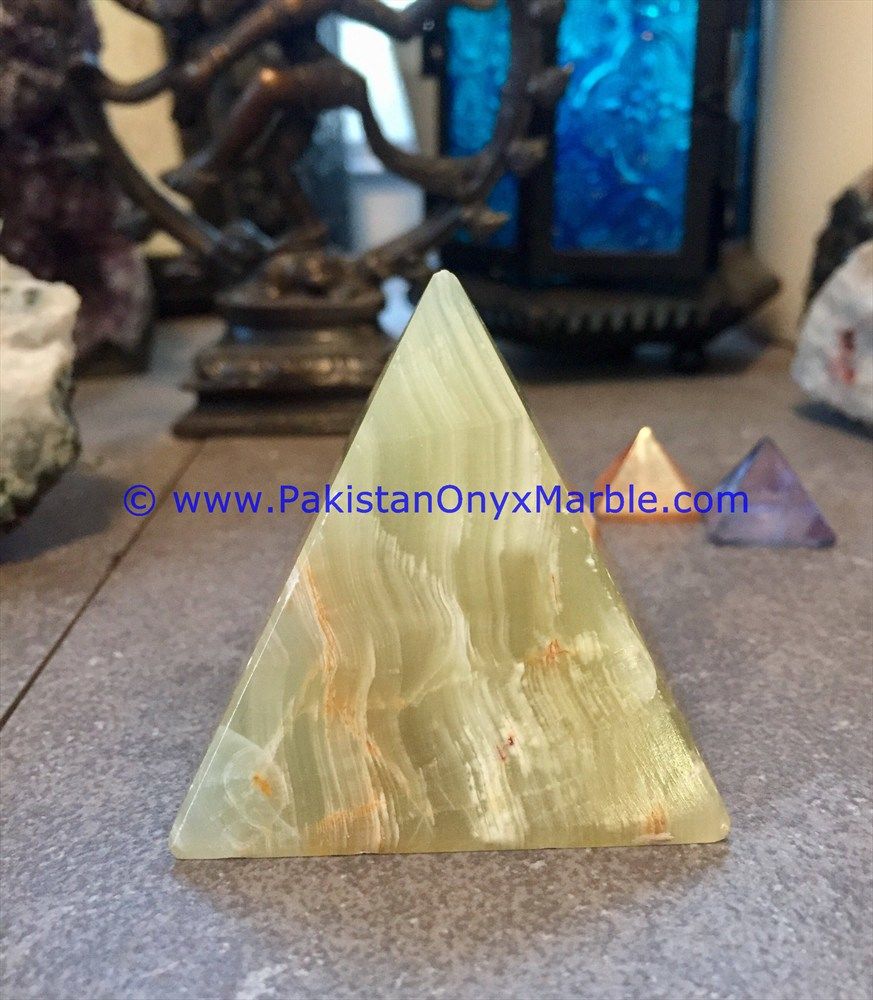 Onyx pyramids Shaped Lamp-07