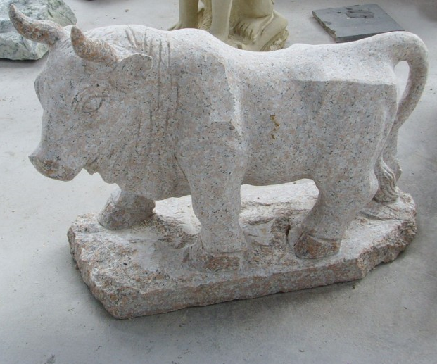 animal statue5.png